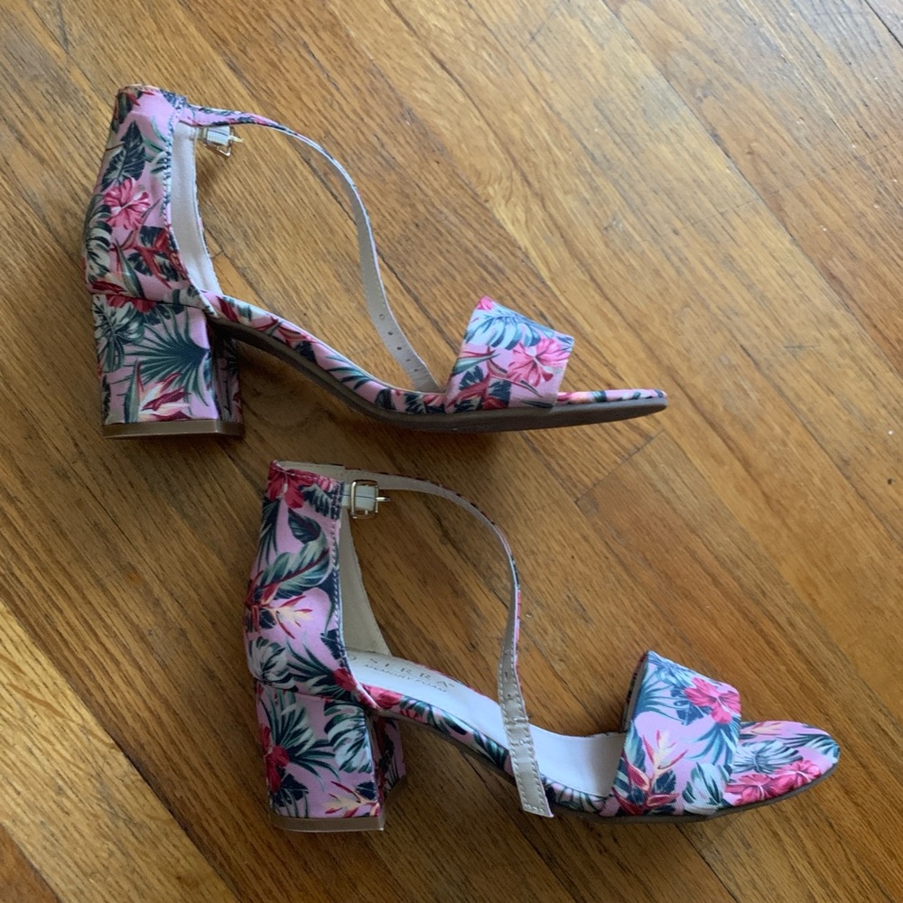 Floral Block Heel Sandals - Pink